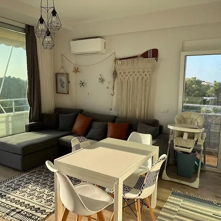 Didi's Sea View דירה *
