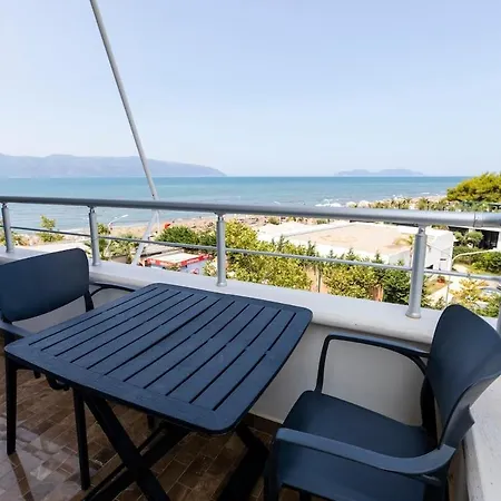 Didi's Sea View דירה *